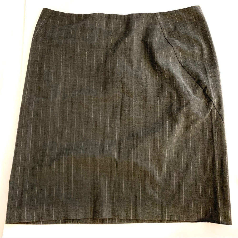 NEW YORK & COMPANY size 14